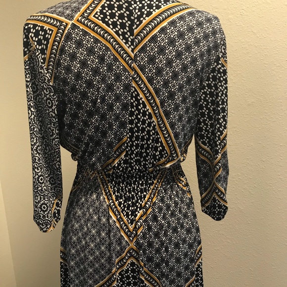 3/4 Casual Dress - Picture 2 of 3